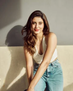 chandni bainz nationality